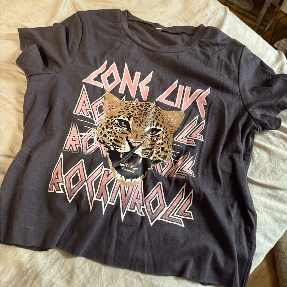 Brand New Cropped Band Tee ; bright pink accents & leopard